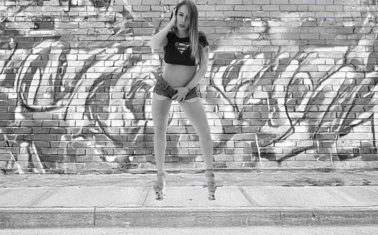 Friday Funday Frenzy with the sexy Camila bellota